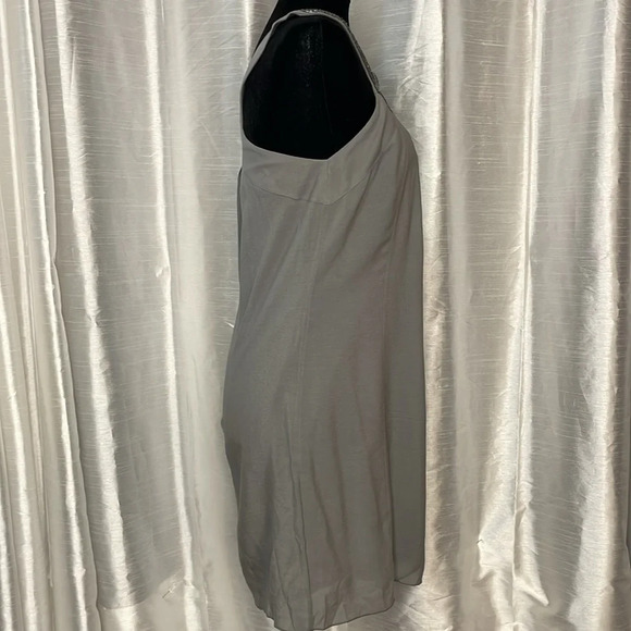 Banana Republic Women’s 4 Sleeveless Halter Beaded Gray Silk Shift Mini Dress - Picture 3 of 9
